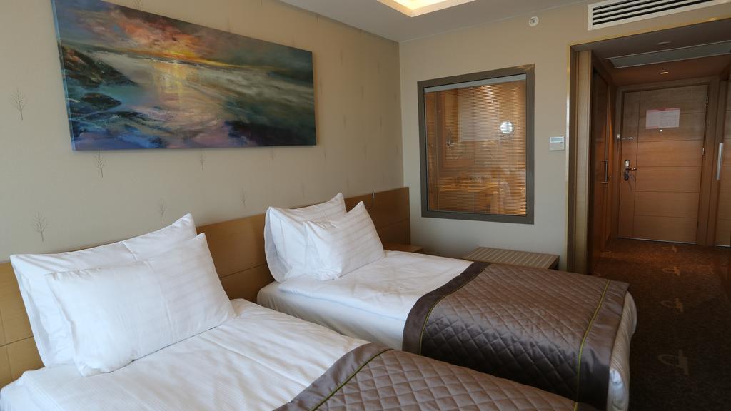 Ramada By Wyndham Bursa Cekirge Thermal & Spa Exterior photo